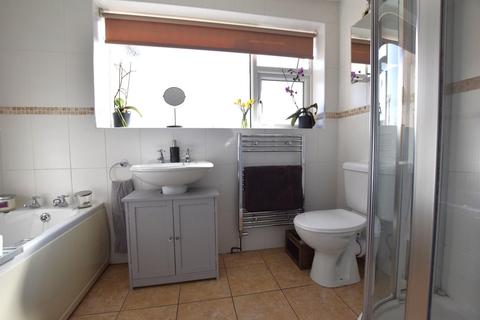 20 Ashwell Road, Cottesmore, Oakham, LE15 7BX