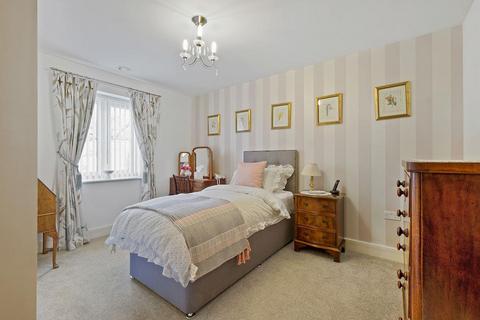 1 bedroom apartment for sale, Foxmead Court, Meadowside, Storrington, Pulborough