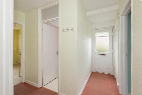 27 Hereford Close, Epsom, KT18 5DZ