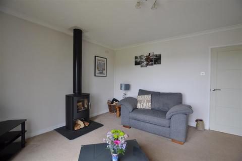 10 Millfields Close, Kilgetty, SA68 0SA