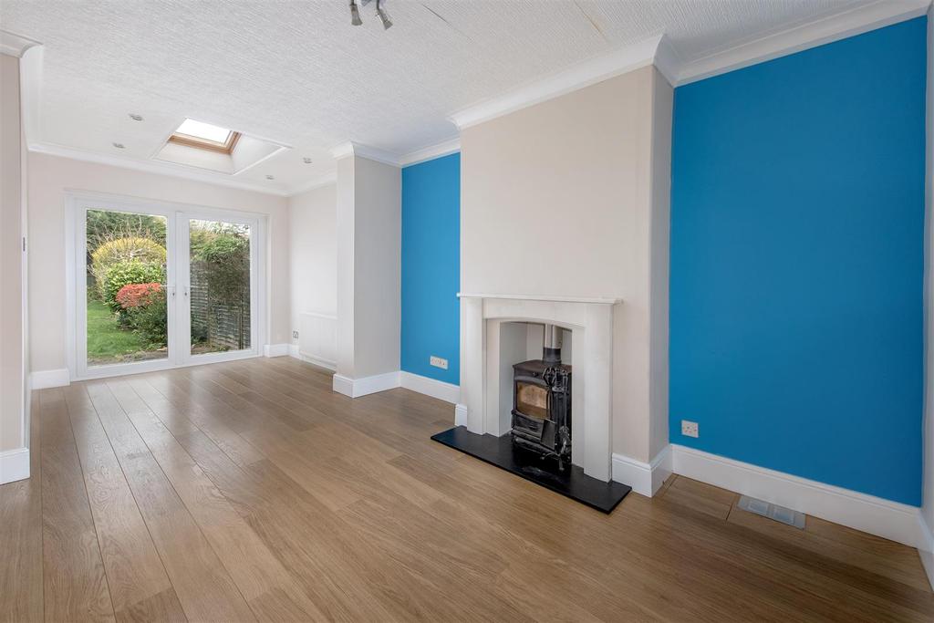 Tamar Avenue, Taunton 3 bed semidetached house £350,000