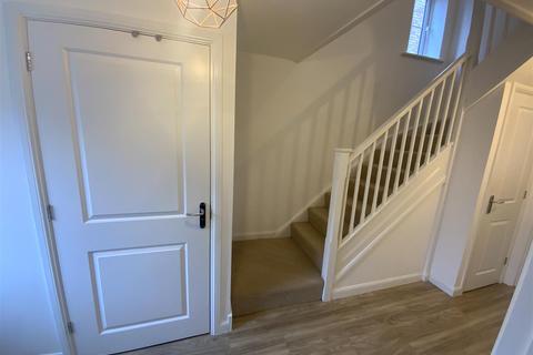 92 Bryn Uchaf, Bryn, Llanelli, SA14 9UQ