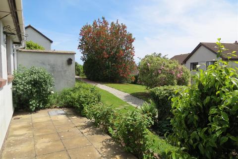 2 bedroom bungalow for sale, Chisholme Close, St. Austell