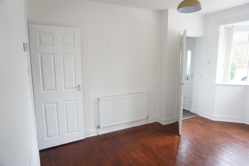 Bridge Grove, Doncaster 2 bed semidetached house £625 pcm (£144 pw)