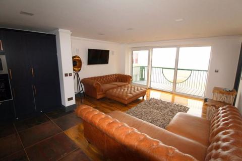 2 bedroom flat to rent - 2 BEDROOM APARTMENT CASWELL BAY