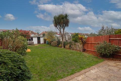 214 Bridgewood Road, Worcester Park, KT4 8XU