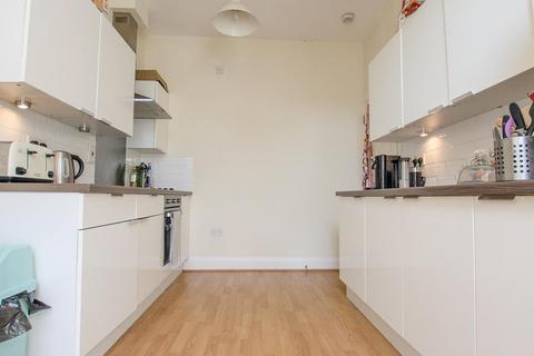 4 bedroom end of terrace house to rent, Grange Street, York