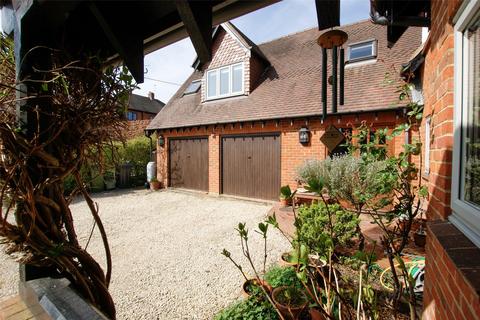 Selbourne House Chapel Drive, Beech Hill, Reading, RG7 2BH
