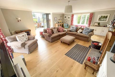Selbourne House Chapel Drive, Beech Hill, Reading, RG7 2BH
