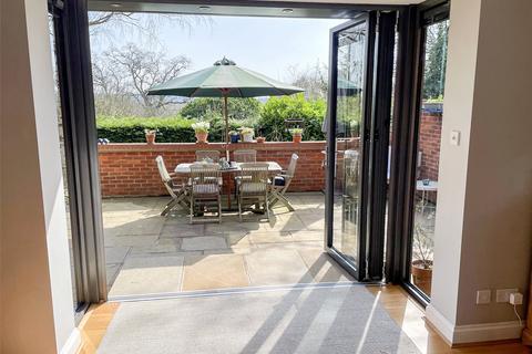Selbourne House Chapel Drive, Beech Hill, Reading, RG7 2BH