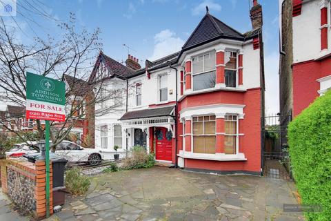 26 Radcliffe Road, London, N21 2SE