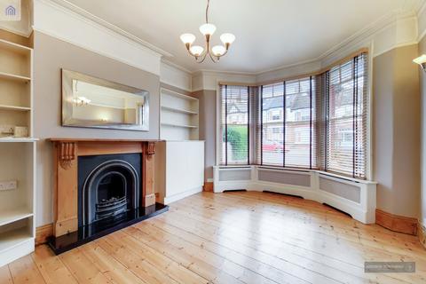 26 Radcliffe Road, London, N21 2SE