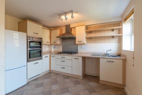 3 bedroom townhouse to rent, Cartwright Way, Beeston, NG9