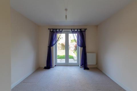 3 bedroom townhouse to rent, Cartwright Way, Beeston, NG9