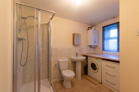 3 bedroom townhouse to rent, Cartwright Way, Beeston, NG9