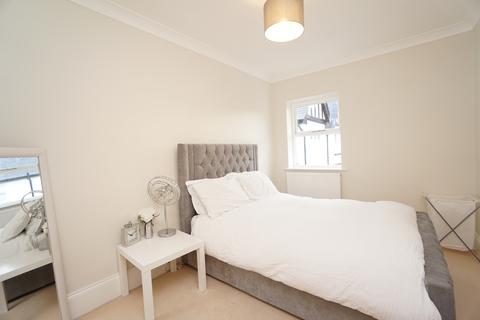 2 bedroom apartment for sale - Netherby Manor, 27 Dore Road, Sheffield, S17 3NA