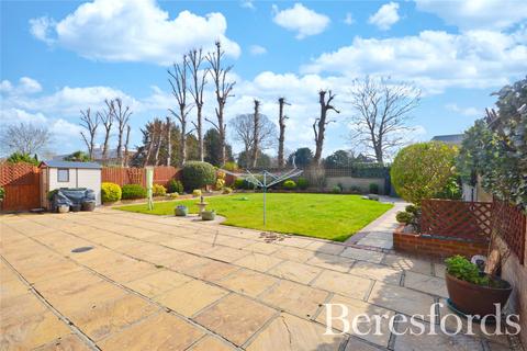 4 bedroom detached house for sale, Brunel Close, Romford, RM1