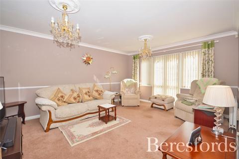 4 bedroom detached house for sale, Brunel Close, Romford, RM1