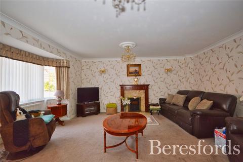 15 Brunel Close, Romford, RM1 4GR