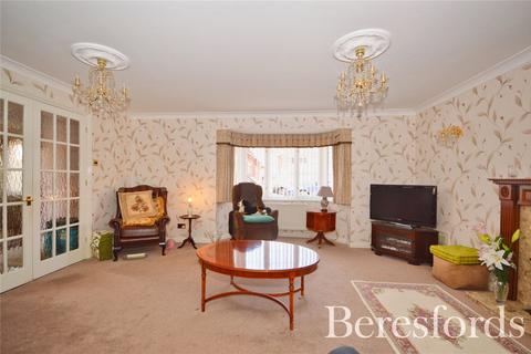 15 Brunel Close, Romford, RM1 4GR