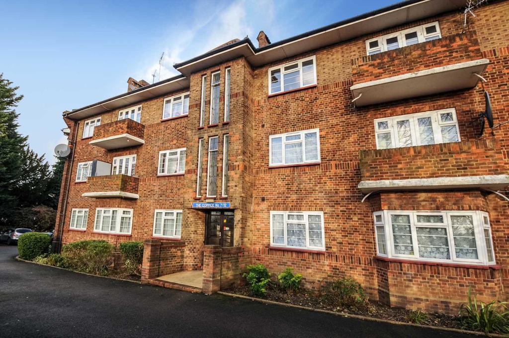 Great North Road, 3 bed block of apartments £1,650 pcm (£381 pw)