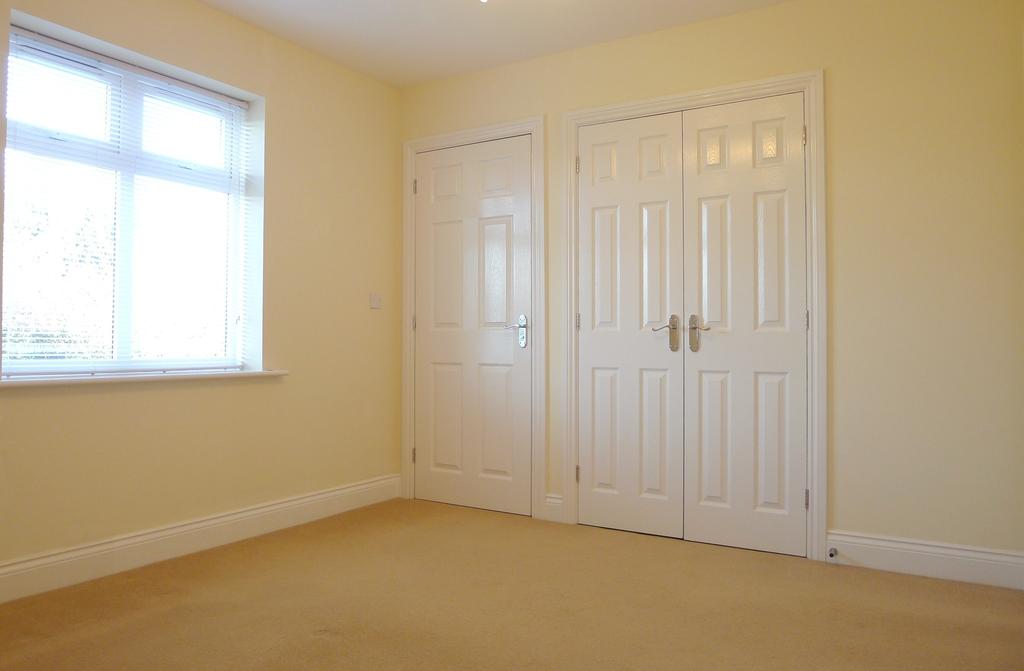 Fareham Chalford Grange Unfurnished 1 bed flat £850 pcm (£196 pw)