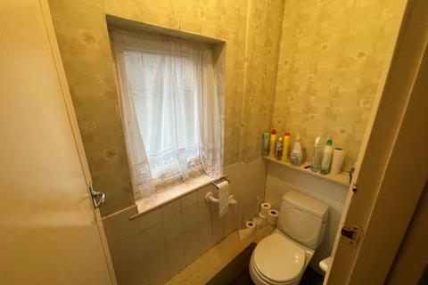 3 Sylvan Avenue, London, NW7 2JH