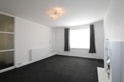 2 bedroom maisonette to rent - Staindale Drive