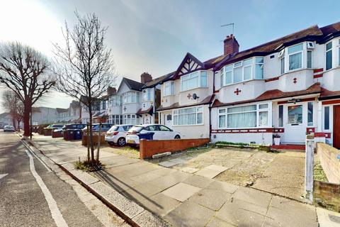 3 bedroom terraced house to rent, Cleveley Crescent, London, Ealing, W5