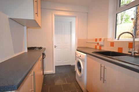 2 bedroom terraced house to rent, Albert Street, CO1
