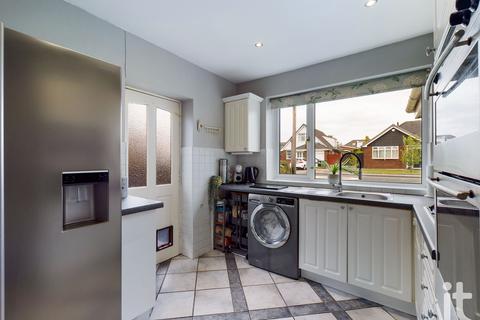 30 Ashbourne Drive, High Lane, Stockport, SK6 8DB