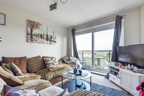 2 bedroom apartment for sale - Admirals House, Gisors Road, Southsea, Hampshire, PO4