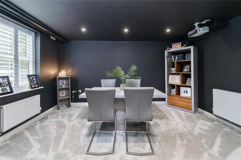 25 Adlington Road, Wilmslow, SK9 2BJ