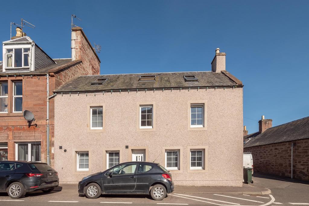 87 Airlie Street, Alyth, Perth and... 4 bed end of terrace house £159,995