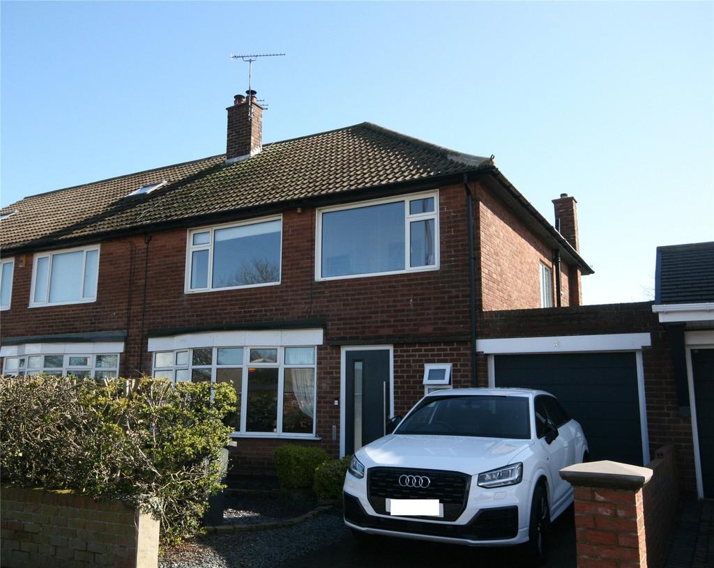 Beach Road, Tynemouth, NE30 3 bed semidetached house £500,000