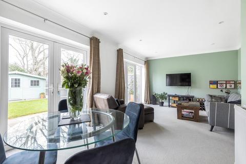 Garden Flat, 7 Edward Road, Bromley, BR1 3NG