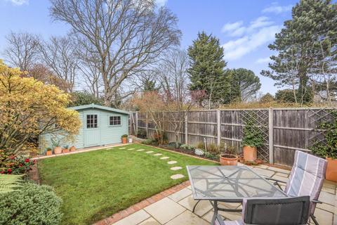 Garden Flat, 7 Edward Road, Bromley, BR1 3NG