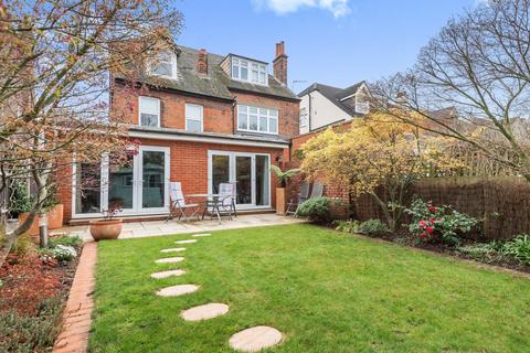 Garden Flat, 7 Edward Road, Bromley, BR1 3NG