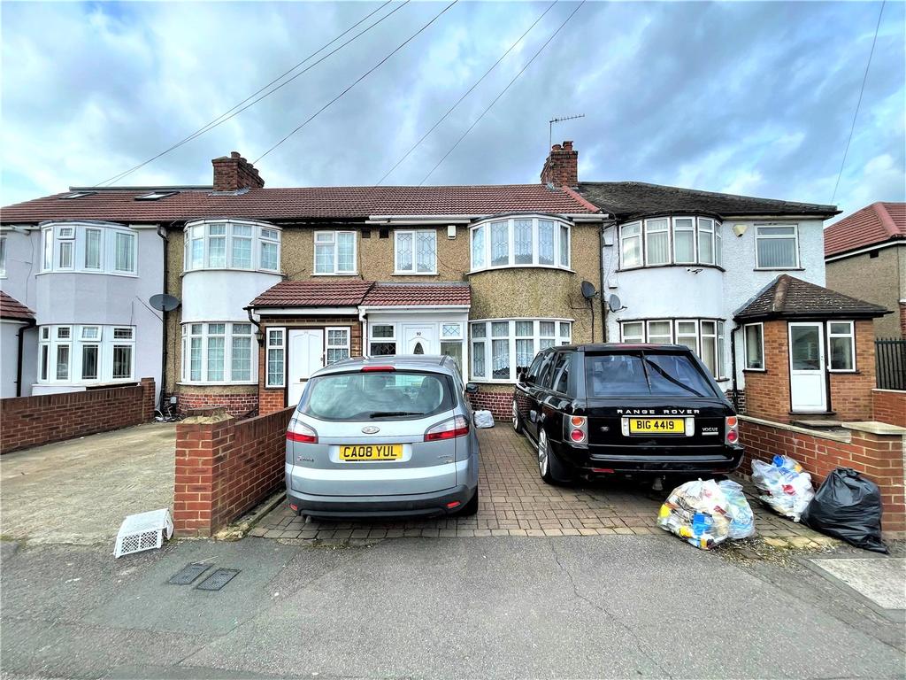 Bourne Avenue, Hayes, Greater London... 3 bed terraced house £1,850
