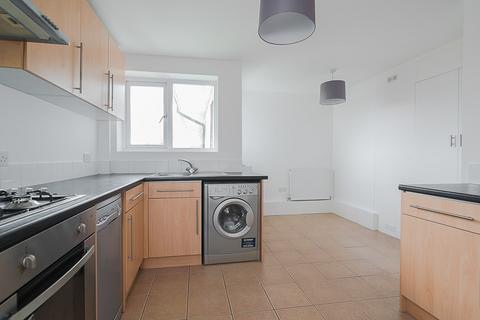 2 bedroom flat to rent, Palmerston Court