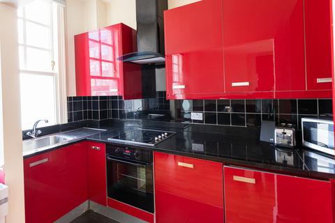 Flat 2, 27 Minories, London, EC3N 1DE