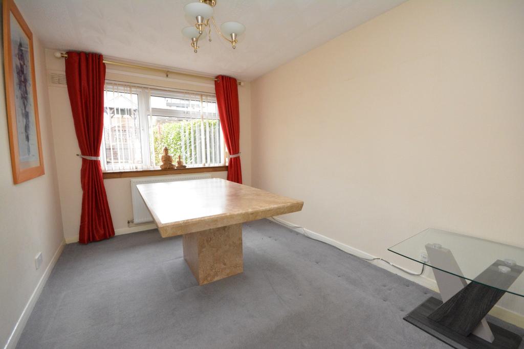 Kingsley Avenue, Stenhousemuir, Falkirk, Stirlingshire, FK5 4LE 3 bed semidetached house £183,000