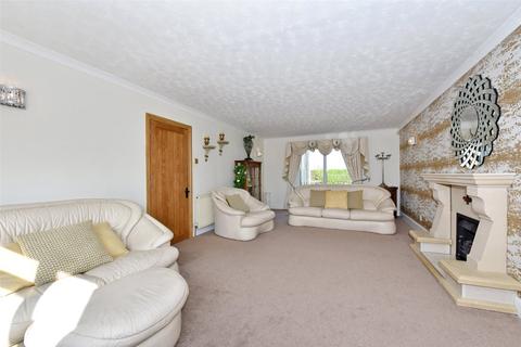 5 bedroom detached house to rent, The Pry, Purton, Swindon, SN5