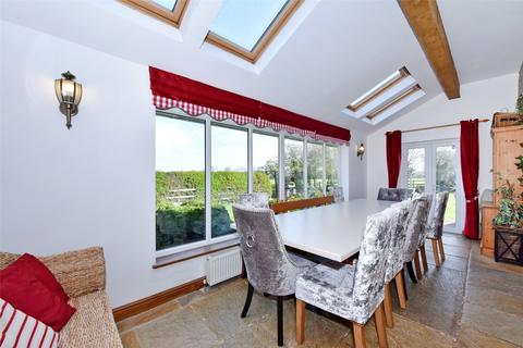 5 bedroom detached house to rent, The Pry, Purton, Swindon, SN5