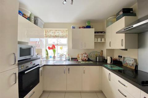 2 bedroom apartment to rent, Rogerson Court, Pocklington