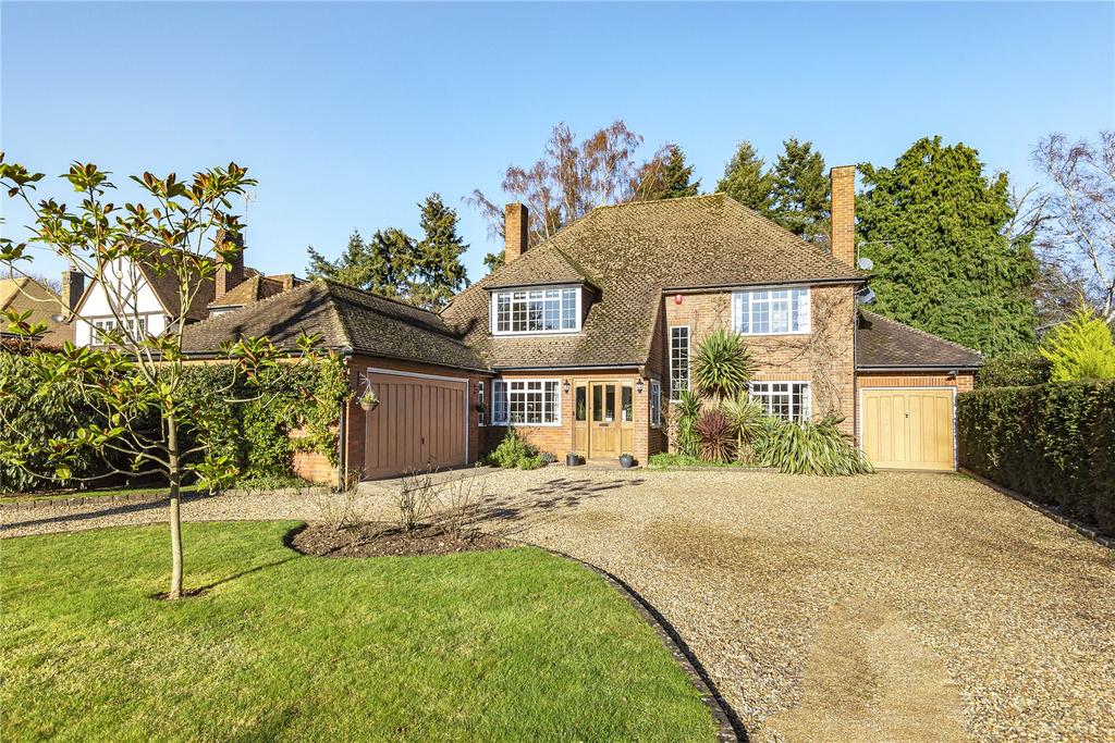 Clevehurst Close Stoke Poges Buckinghamshire Sl2 6 Bed Detached