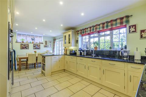 6 Clevehurst Close, Stoke Poges, Slough, SL2 4EP