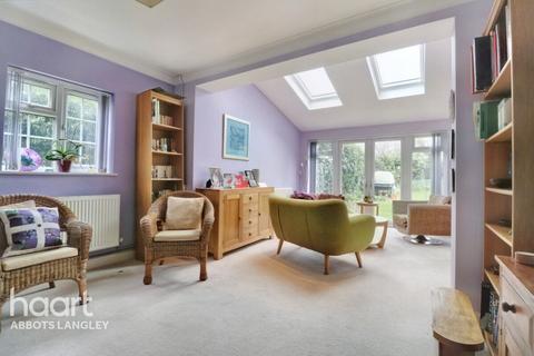 216 Abbots Road, Abbots Langley, WD5 0BP