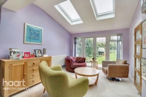 216 Abbots Road, Abbots Langley, WD5 0BP