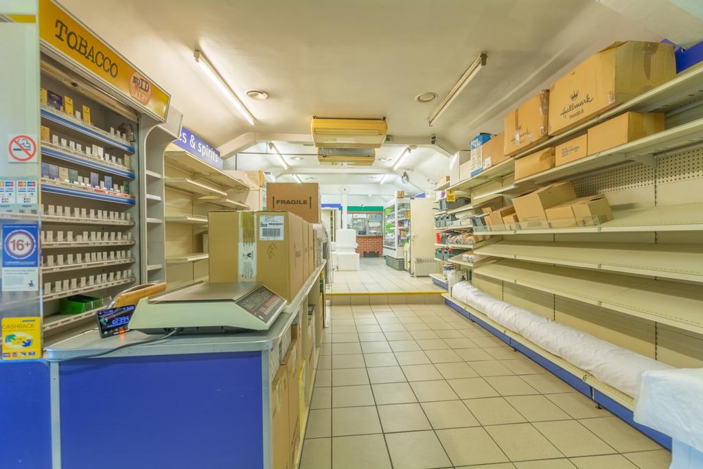 Woodview, 10-12 Wotton Road (25)